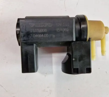 Volvo XC60 Turbo solenoid valve 31339808 70466400 151069