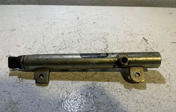 Opel Vectra C Fuel main line pipe 55200251 0445214057 001836