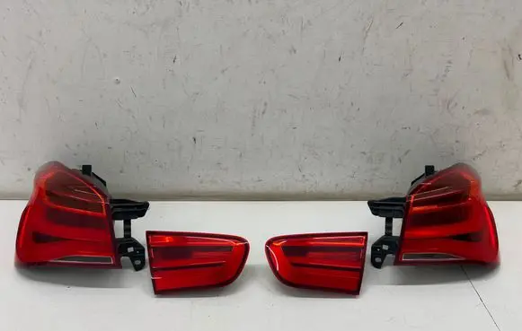 BMW 1 F20 F21 Rear/tail lights set 7359020 7359019 03601090