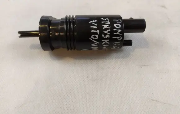 Mercedes-Benz Vito Viano W638 Windscreen/windshield washer pump