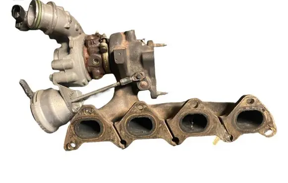 Volkswagen Golf VI Turbo 4937356035 06H145710D
