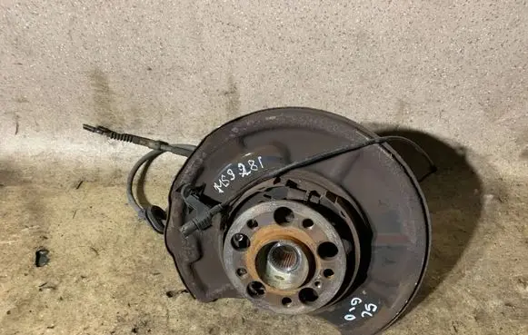 Mercedes-Benz SL R230 Rear wheel hub