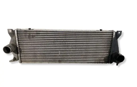 Land Rover Discovery Intercooler radiator BTP5649