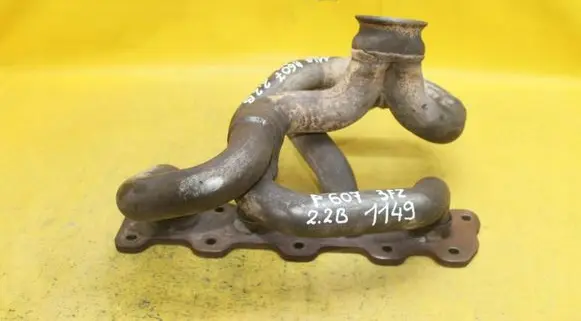 Peugeot 607 Exhaust manifold