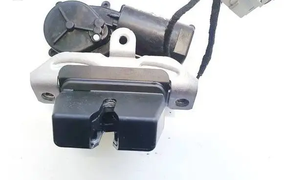 Tailgate/trunk/boot lock/catch/latch