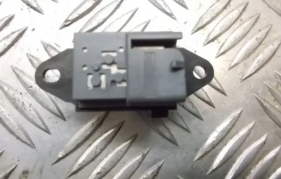 Chrysler PT Cruiser Central locking motor 04671623AA