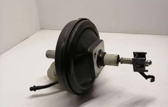 Audi A4 S4 B5 8D Brake booster 8D0612105F