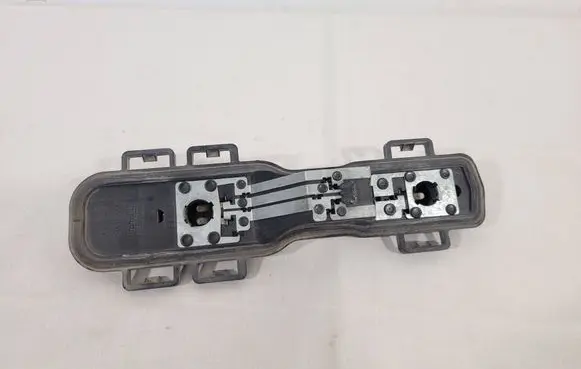 Nissan Primera Tail light bulb cover holder 89025242