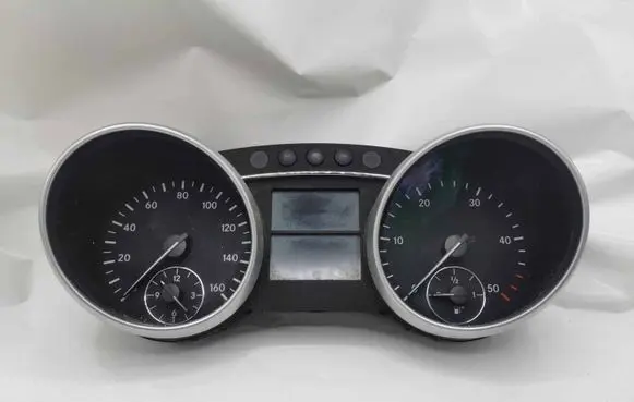 Mercedes-Benz R W251 Speedometer (instrument cluster) A1645404247 A2C53118453