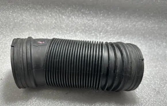 Audi A3 S3 8P Air intake duct part 1J0129684AG