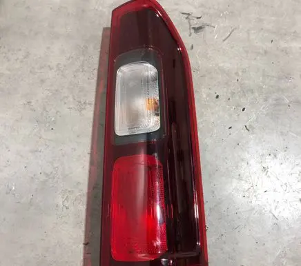 Renault Trafic III (X82) Rear/tail lights 265504656R