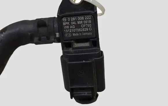 Volkswagen Golf VII Exhaust gas pressure sensor 0281006222 04L906051B