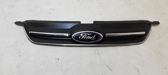 Ford Focus C-MAX Front grill AM51-R8200-C