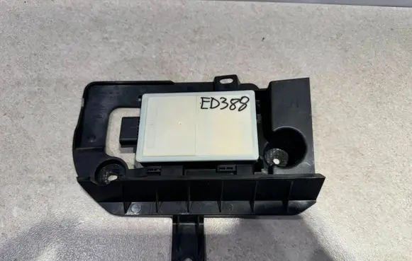 Jaguar XF X260 Distronic sensor radar M8D214F152AEED388 M9C314D190BA 28714859