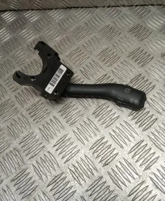 Volkswagen PASSAT B5.5 Wiper control stalk 4B0953503H