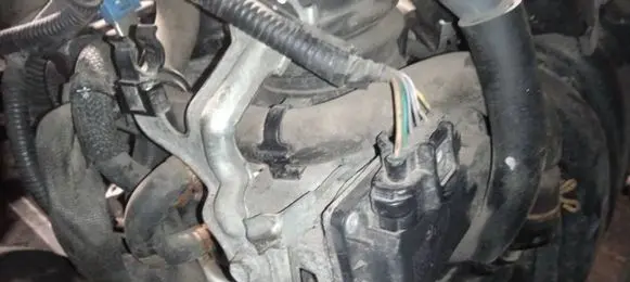 Toyota Verso-S Throttle valve 2203047010