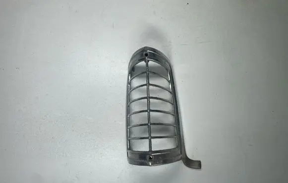 Lincoln Mark VII Front indicator light 