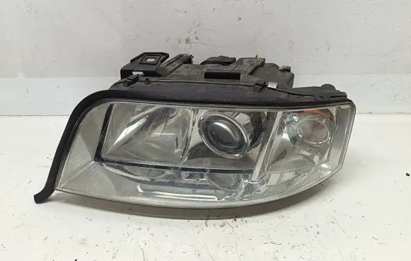 Audi A6 S6 C5 4B Headlight/headlamp 15592300