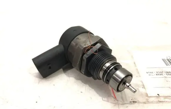 Audi A6 S6 C7 4G Fuel pressure sensor 057130764AM