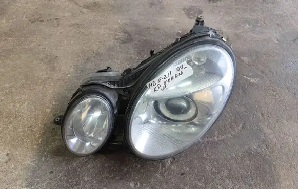 Mercedes-Benz E W211 Headlight/headlamp