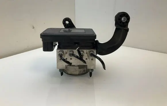BMW 3 F30 F35 F31 ABS Pump 68658319 10091608543