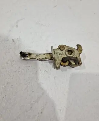 BMW 3 E36 Front door check strap stopper 1977488 E031