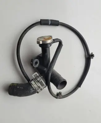 KIA Rio Engine coolant pipe/hose PA66GF30 15101609