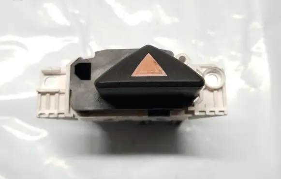 Ford Focus Hazard light switch 98AG-13A350-AD