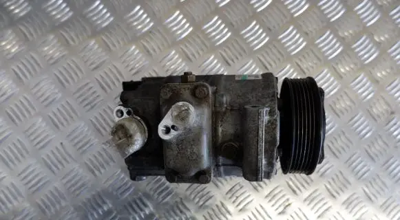 Volkswagen PASSAT B6 Air conditioning (A/C) compressor (pump) 1K0820803S