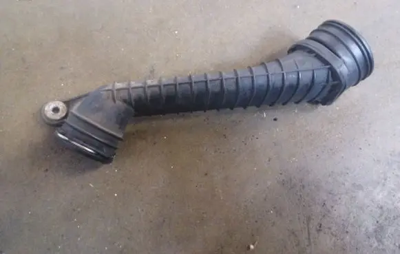 Volkswagen Golf IV Intercooler hose/pipe 1j0145762bg