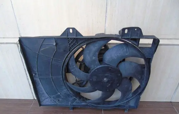 Peugeot 207 Electric radiator cooling fan