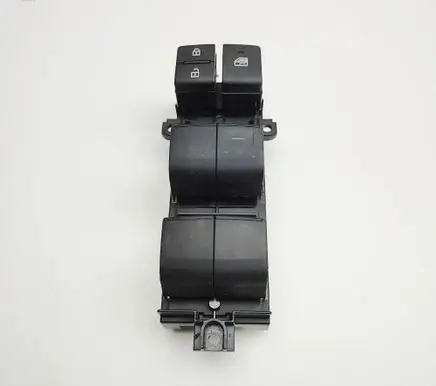 Toyota Yaris Cross Electric window control switch 8404002560