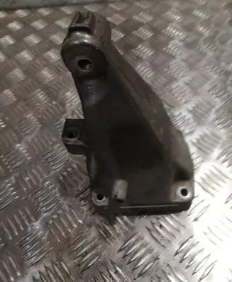 Mercedes-Benz Vito Viano W639 Engine mounting bracket A6462230204