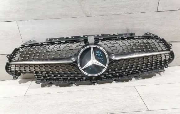 Mercedes-Benz CLS W257 Front bumper upper radiator grill A2578852002