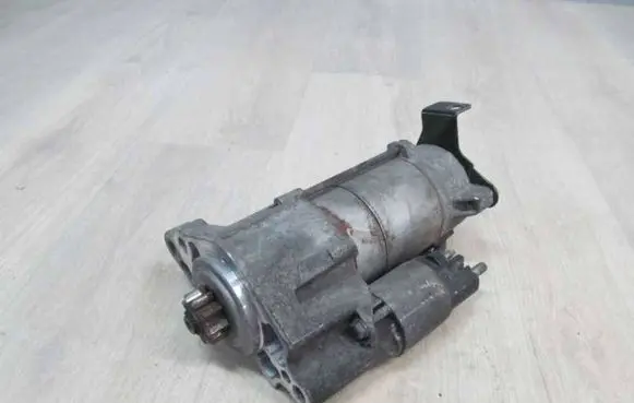 Jaguar XF X250 Starter motor 8X23-11001-AA 12318