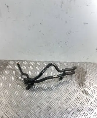 Volkswagen Touareg II Engine coolant pipe/hose 7P0121070B