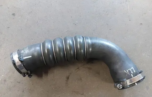 Audi A6 S6 C6 4F Intercooler hose/pipe 4F0145738F