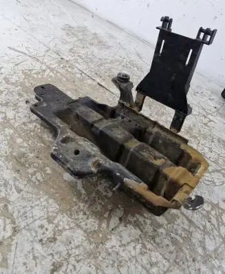 Volkswagen New Beetle Battery tray 