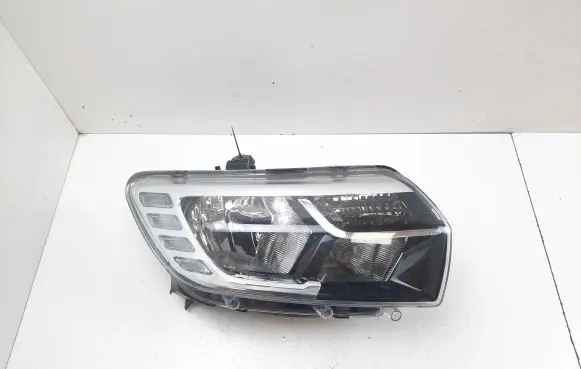 Dacia Sandero Headlight/headlamp 90114431 260103529R