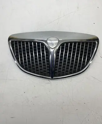 Lancia Musa Front bumper upper radiator grill 735349457 G20060315
