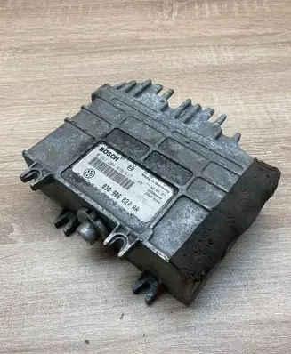 Volkswagen Golf III Engine control unit/module ECU 030906027AA 0261204616 617