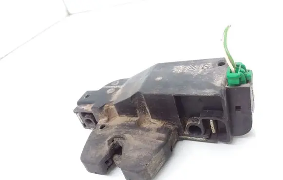 Peugeot 206 Tailgate/trunk/boot lock/catch/latch 9646091580