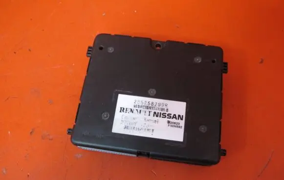 Renault Clio V Other control units/modules 285258299R