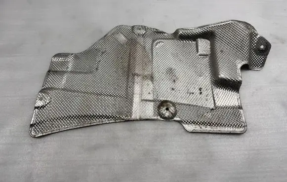 Mercedes-Benz GL X166 Heat shield in engine bay A166