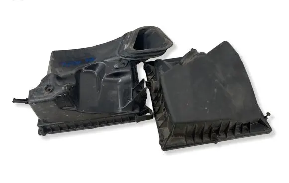 Opel Astra J Air filter box 13272777