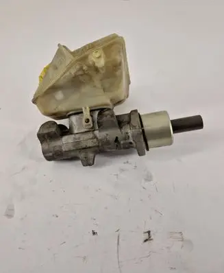 Volkswagen Transporter - Caravelle T4 Master brake cylinder 7D0611303A