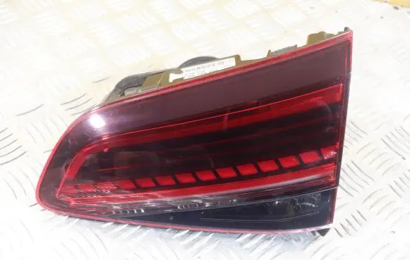 Volkswagen Golf VII Tailgate rear/tail lights 5G0945308P 81630201 5G0945308