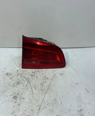 Volkswagen Touran I Tailgate rear/tail lights 176452