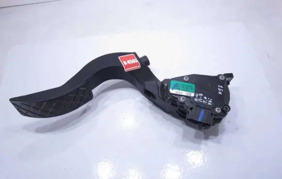 Audi A4 S4 B7 8E 8H Accelerator throttle pedal 8E1721523G PV00837505