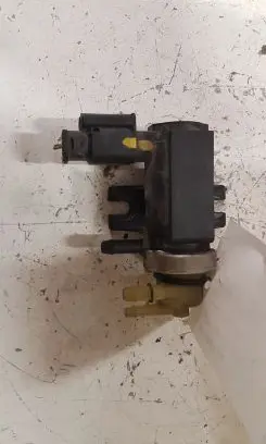 Citroen C5 Turbo solenoid valve 70163300 9661960380